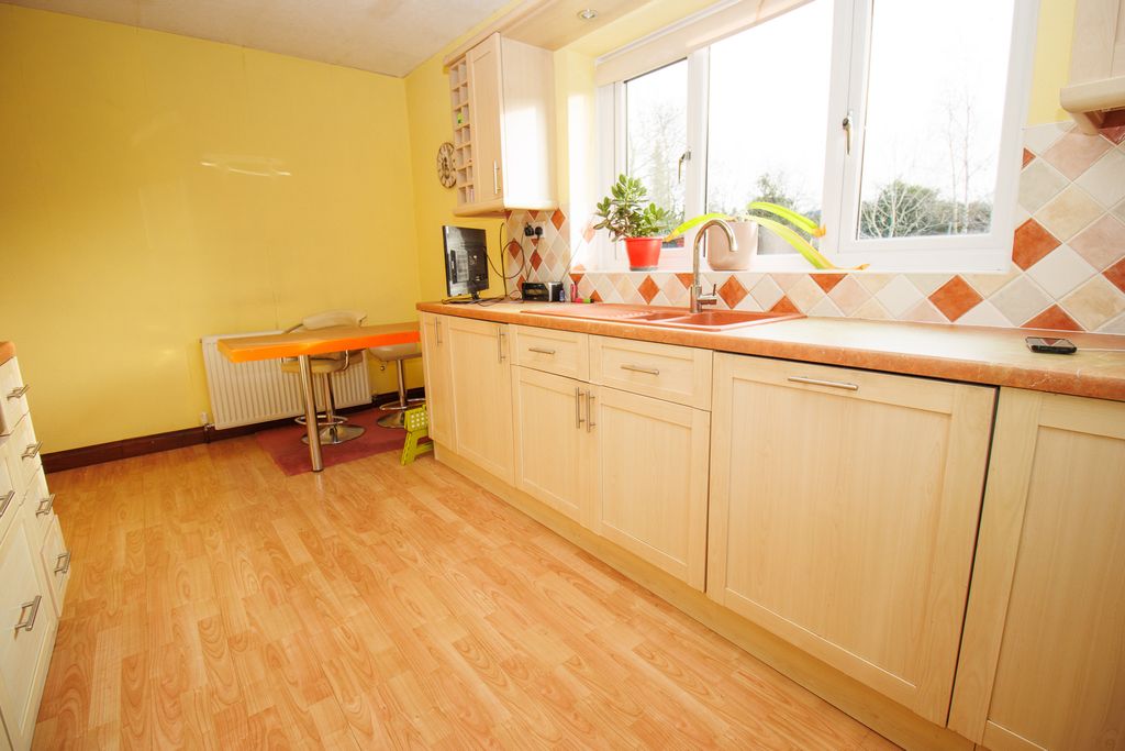 Property photo 3 of 30