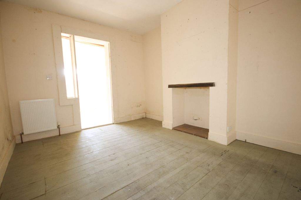 Property photo 3 of 13 Dining Room