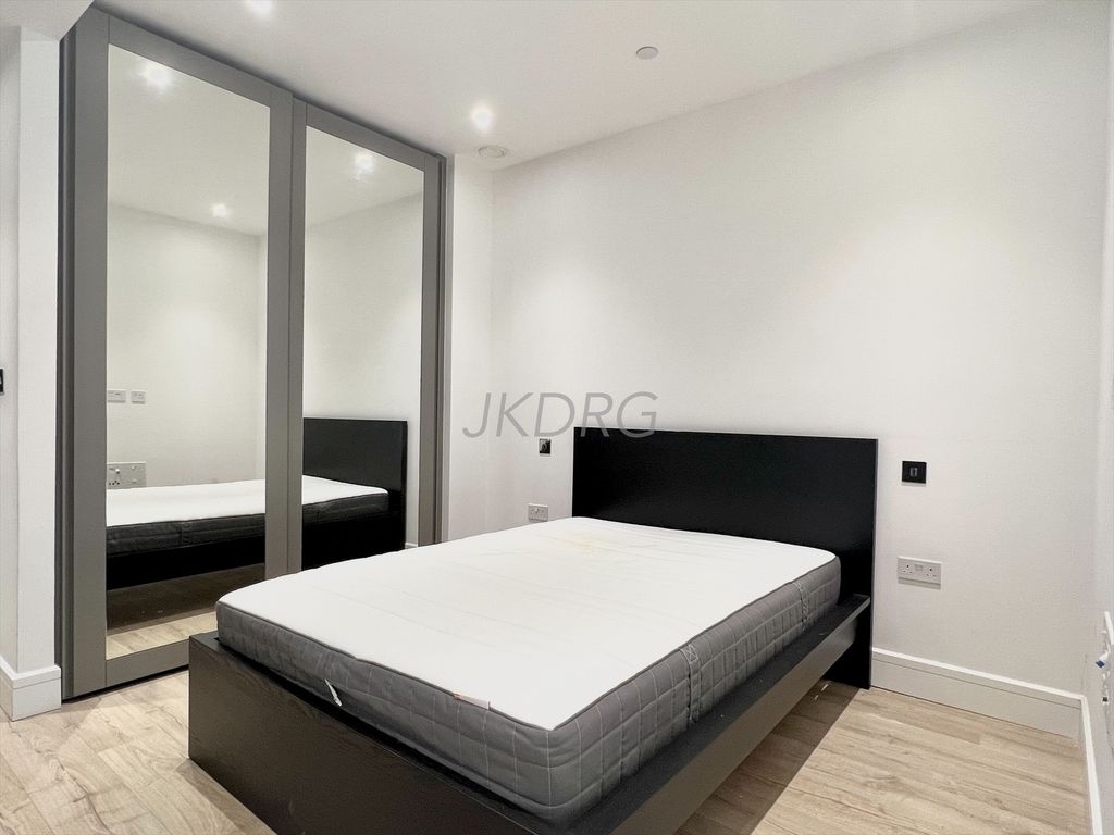 Property photo 2 of 5