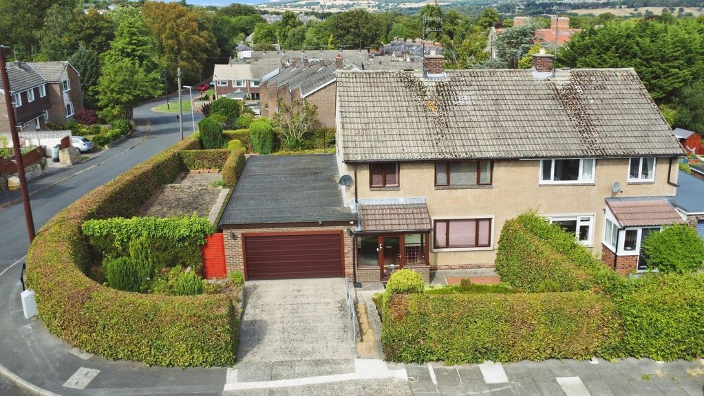 Property photo 1 of 14 Photo 9