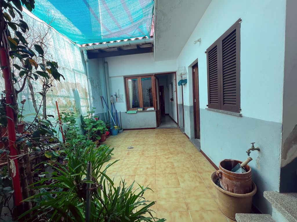 Property photo 2 of 16 2.Jpg