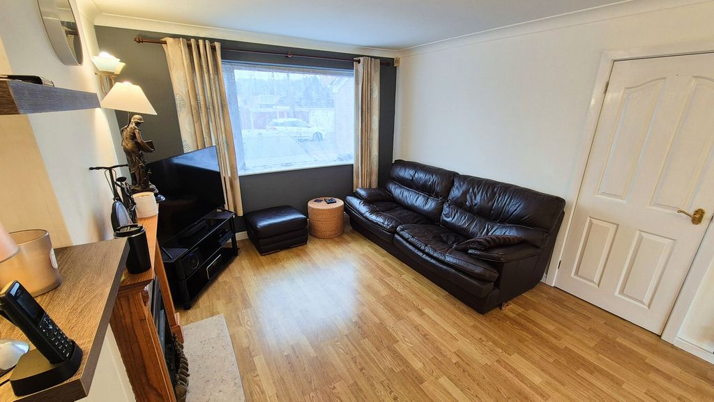 Property photo 3 of 27 Photo 3