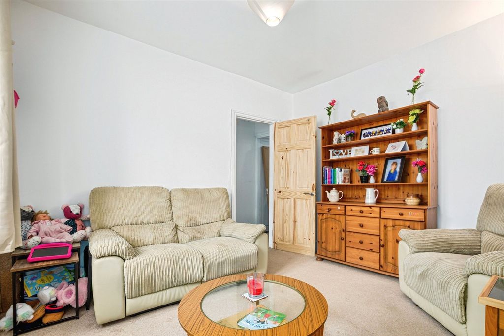 Property photo 3 of 30 Picture No. 11