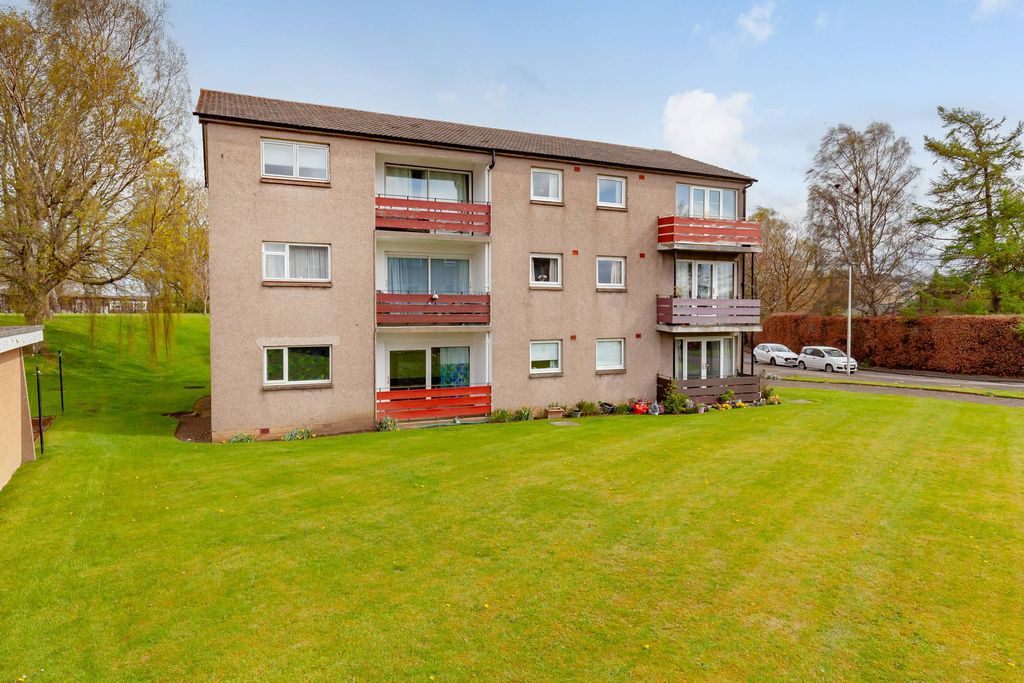 Additional image 19 of 2 bed flat for sale36/5 West Craigs Crescent, Edinburgh EH12
