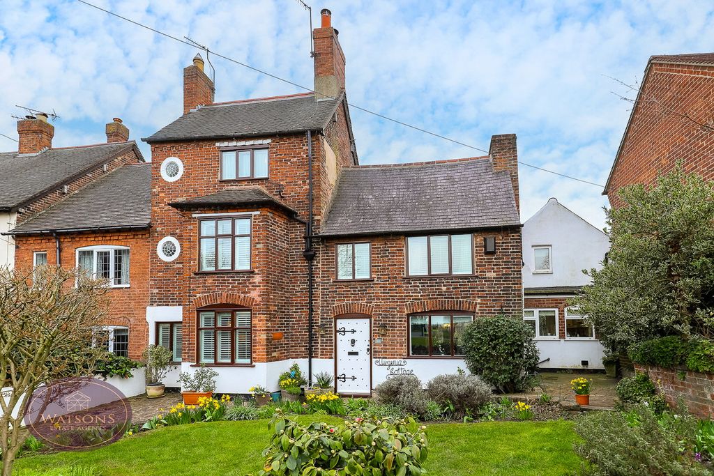 Property photo 1 of 43
