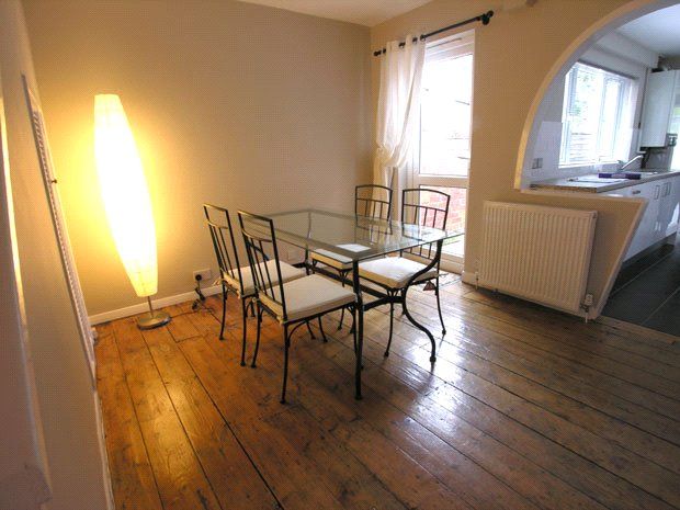 Property photo 3 of 11 Dining