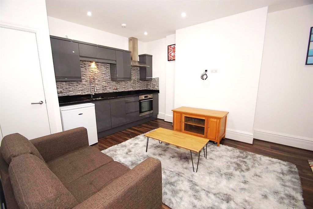 Property photo 3 of 9 8m1Ew3Q7Beriuxmfzcg_Te8P9Va.Jpg