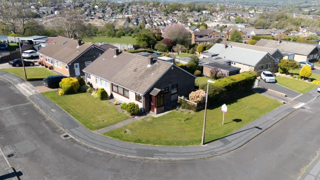 Property photo 1 of 12 8310693629145814536