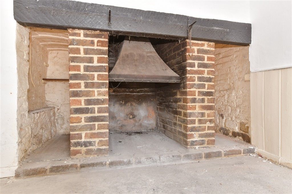 Property photo 3 of 12 Internal Feature