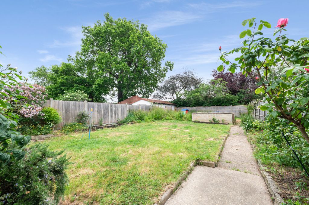 Property photo 3 of 21 Picture No. 06