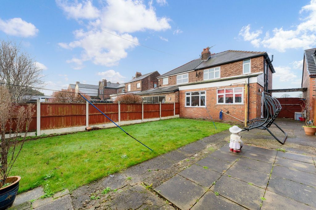 Property photo 2 of 23