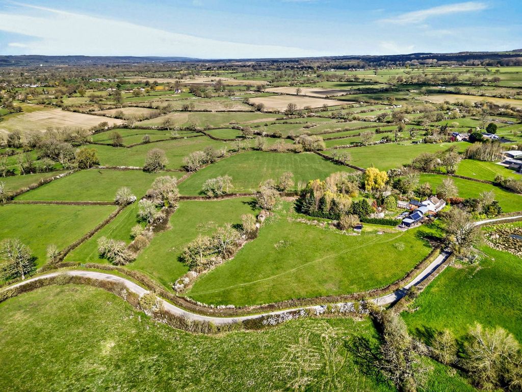 Property photo 3 of 24 Picture No. 10