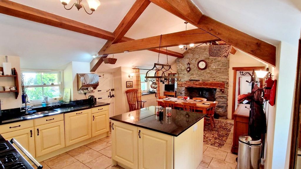 Property photo 2 of 55 Picture No. 72