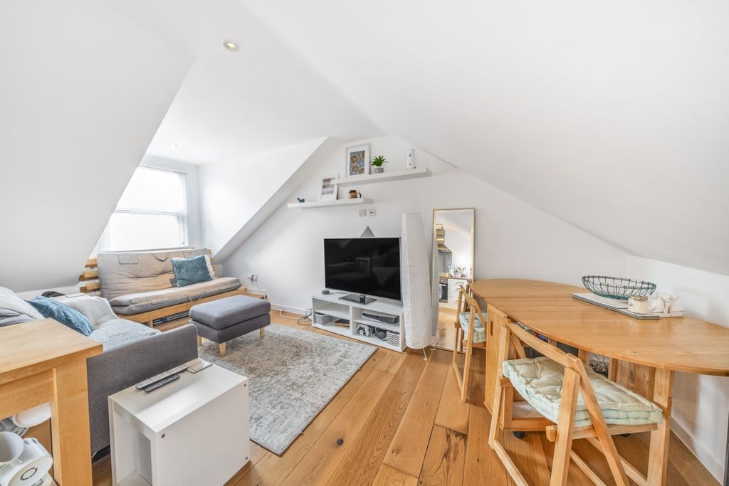 Property photo 2 of 6 1191126 (2)