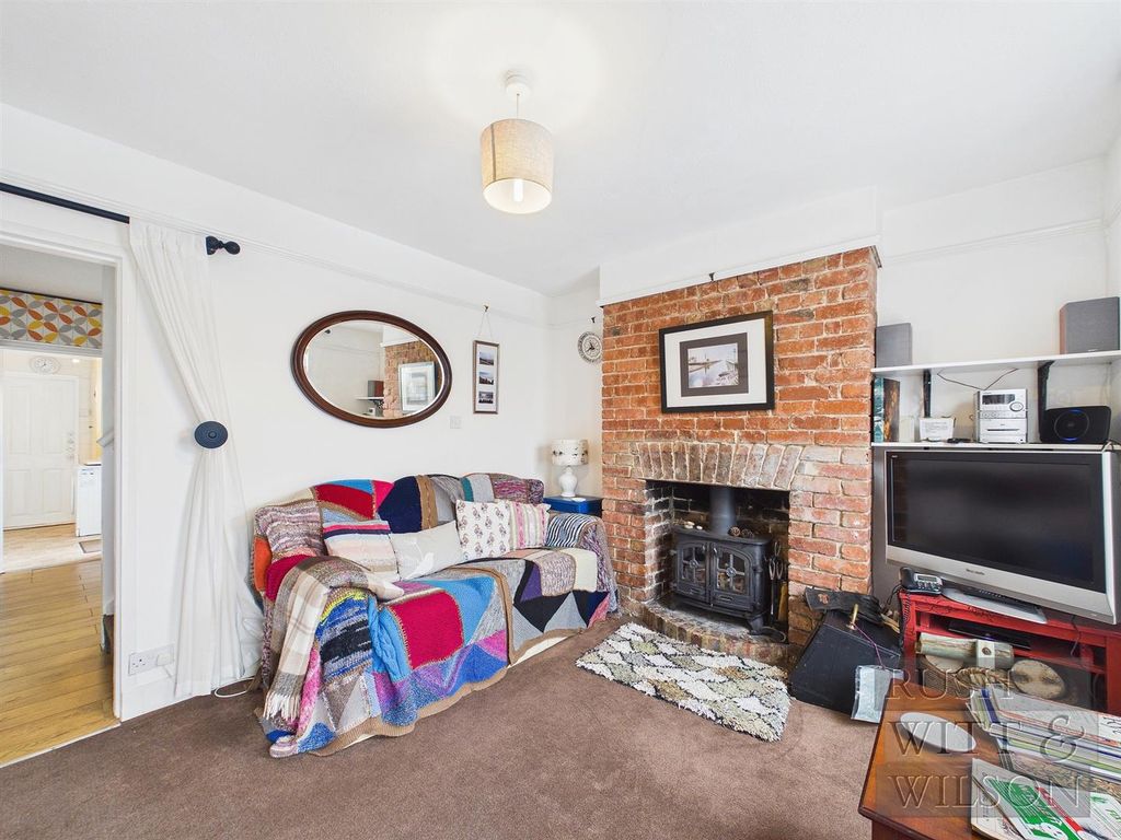 Property photo 3 of 15