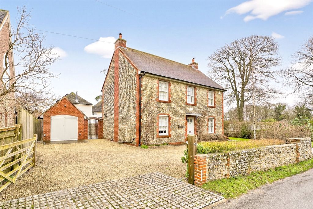 Property photo 1 of 33 Picture No. 80