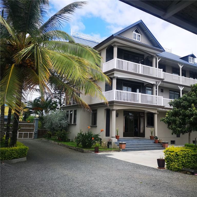 Property photo 1 of 6