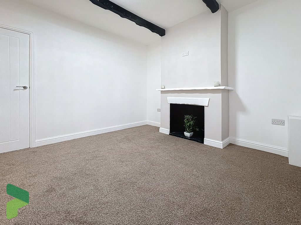 Property photo 3 of 19 Living Room