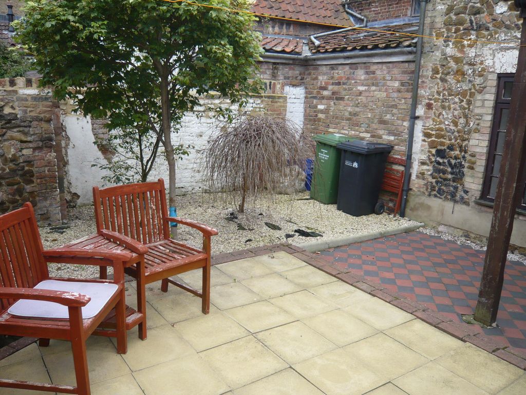 Property photo 2 of 2 Garden