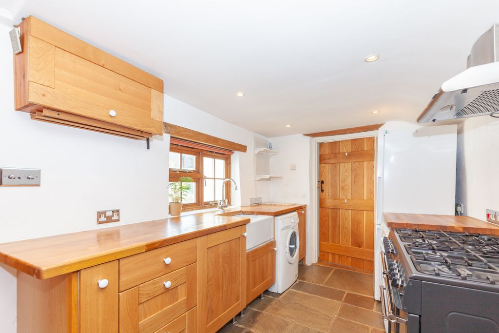 Property photo 3 of 11 Photo 03