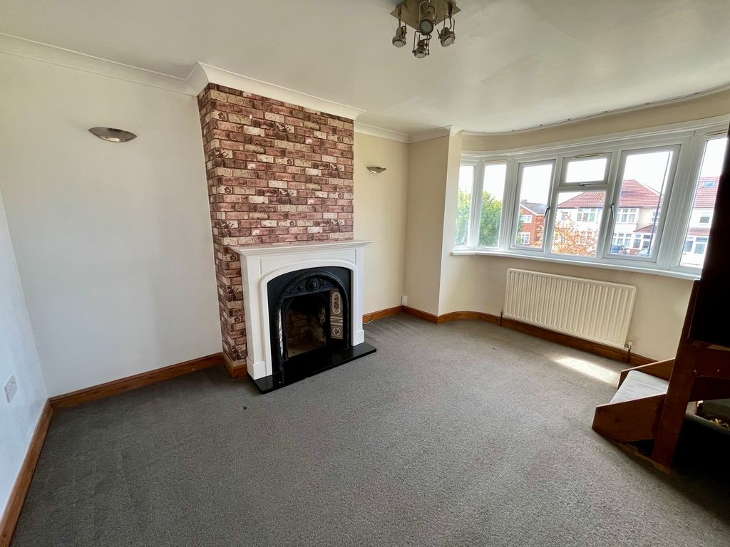 Property photo 1 of 13 Img_7706