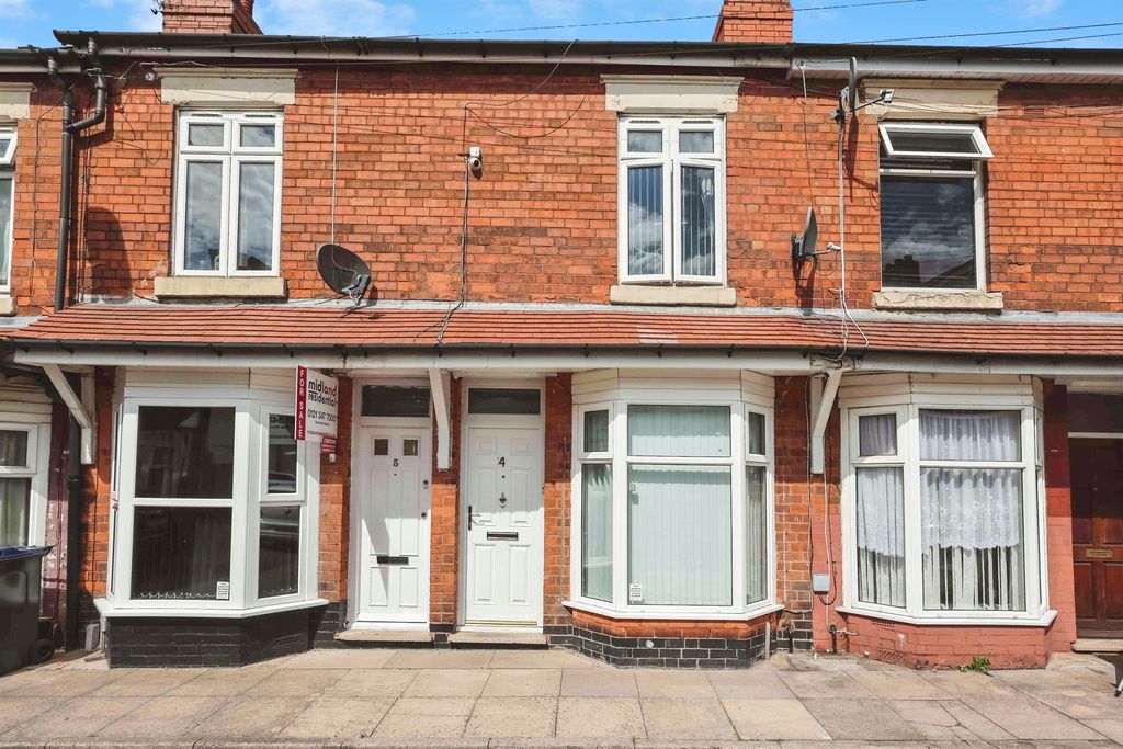 Property photo 1 of 17