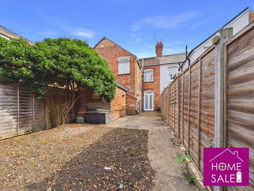 Property photo 2 of 16