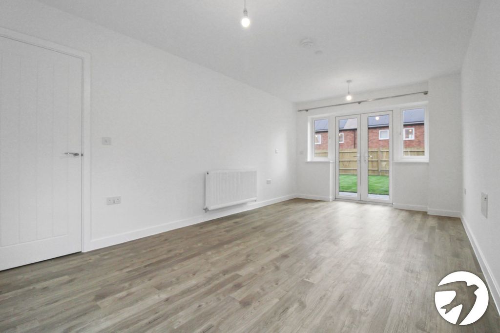 Property photo 2 of 10 Picture No. 04