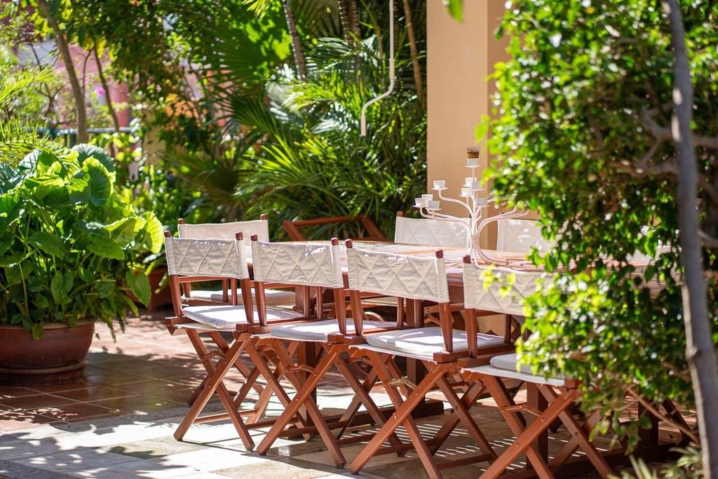 Property photo 3 of 50