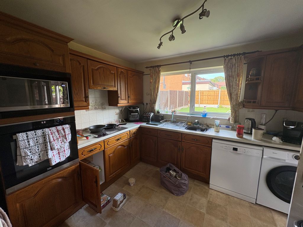 Property photo 3 of 15