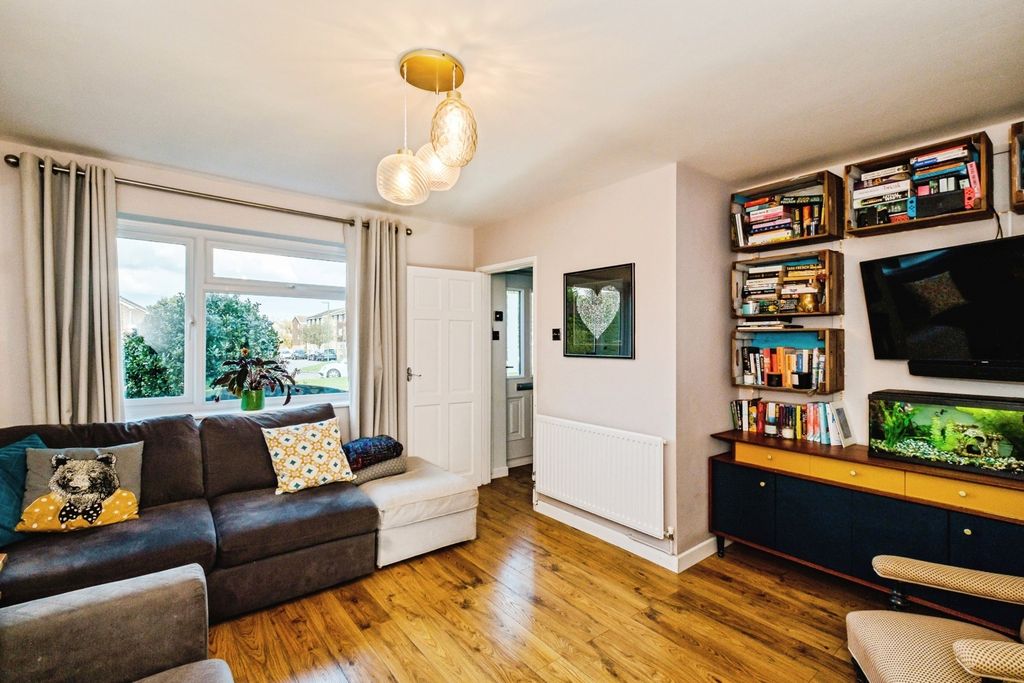 Property photo 3 of 14 Pbox-Img.Jpg