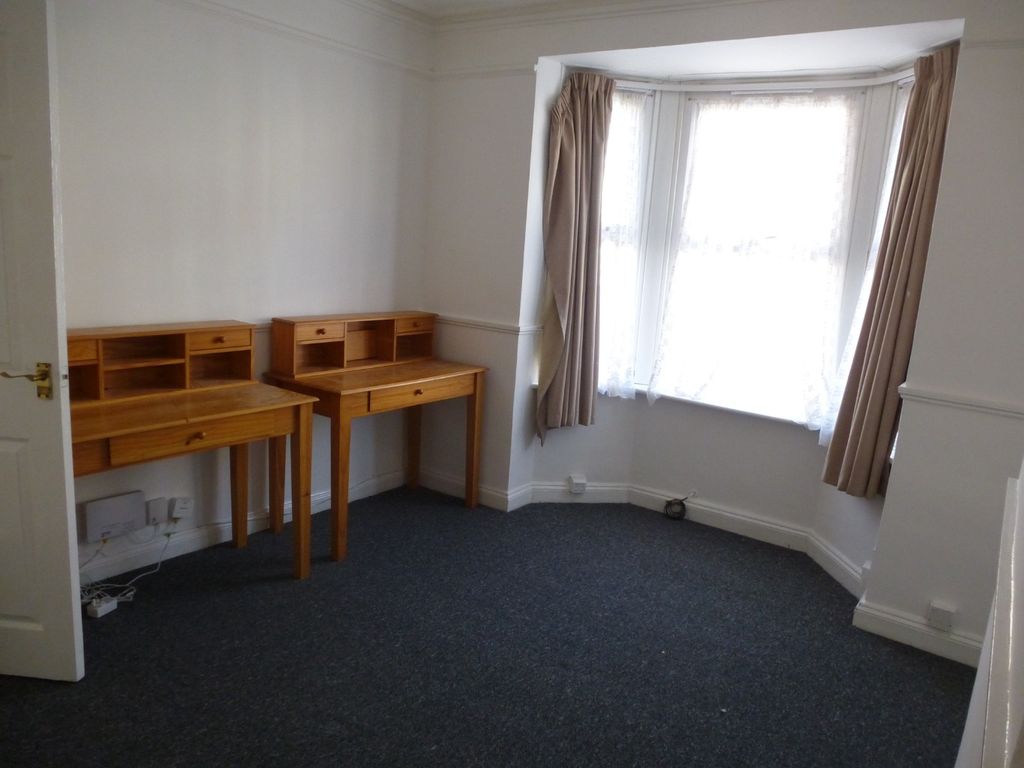 Property photo 3 of 15 5294702