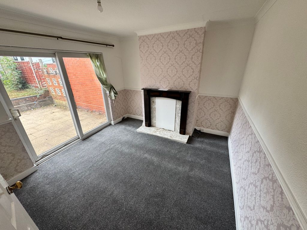 Property photo 3 of 13 Image