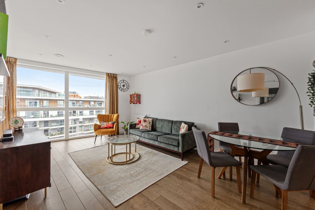 Property photo 1 of 16 094A6056