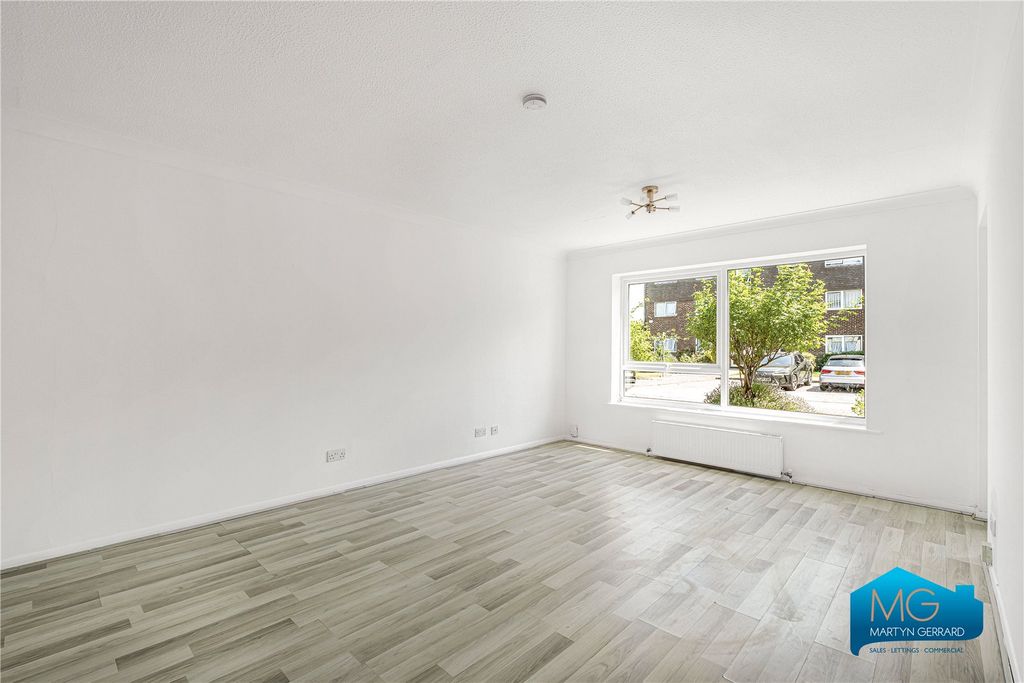 Property photo 1 of 16 Picture No. 09