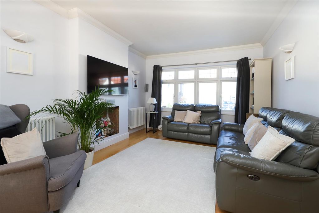 Property photo 2 of 16 Living Room