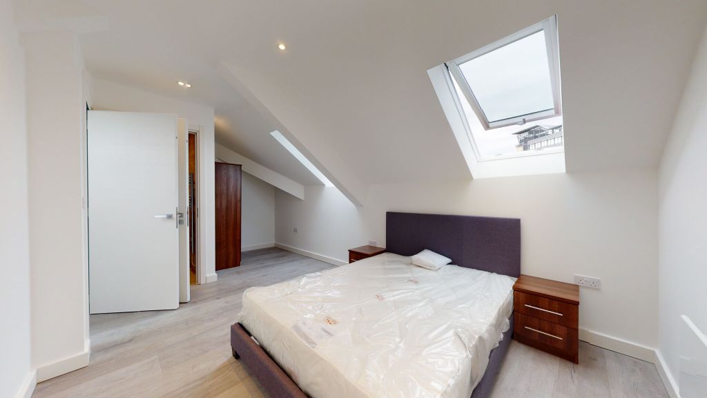 Property photo 3 of 26 Bedroom