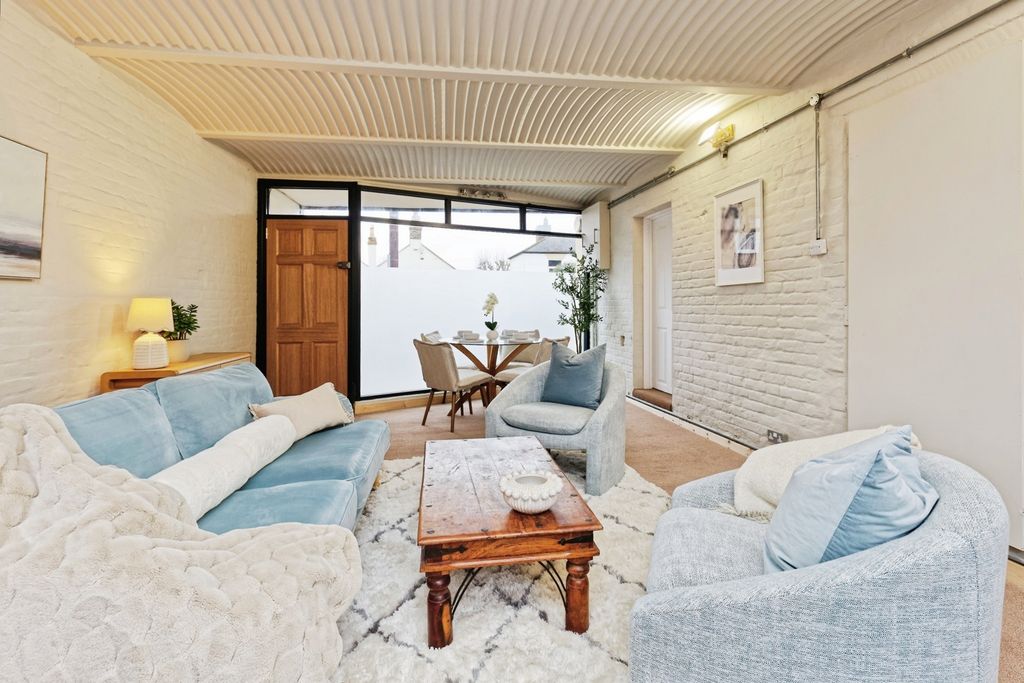 Property photo 2 of 20 Pbox-Img.Jpg