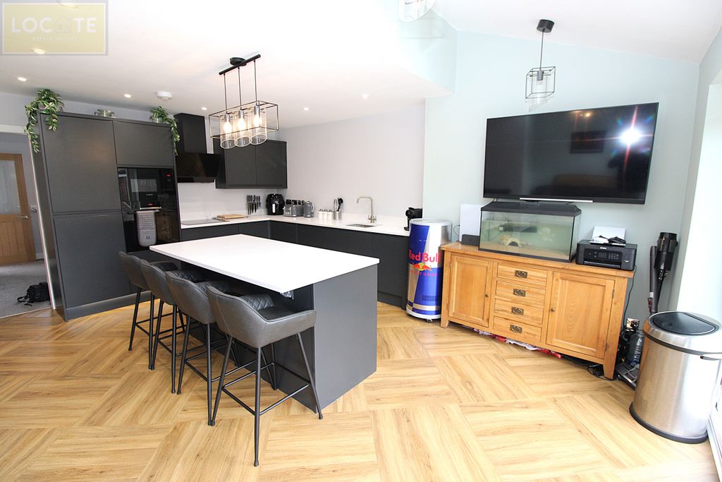 Property photo 2 of 13 Img_0640.Jpg