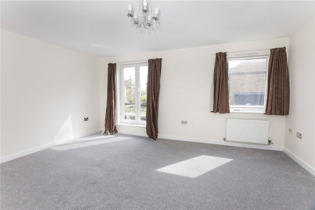 Property photo 3 of 17 Picture No. 07