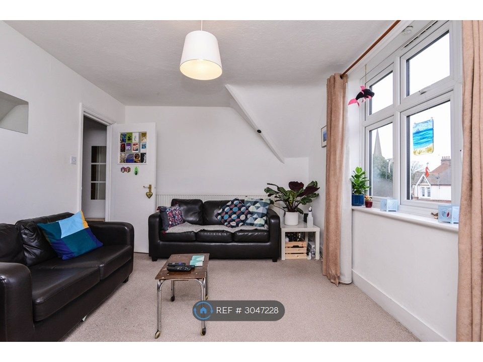 Property photo 3 of 6