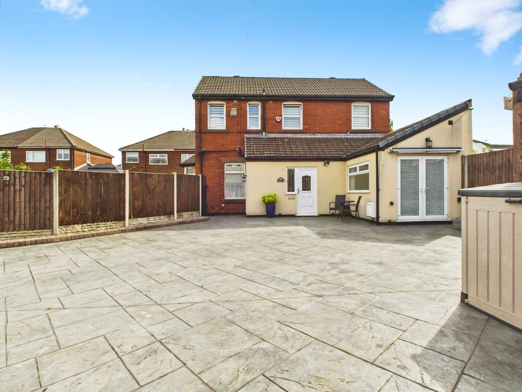 Property photo 1 of 33