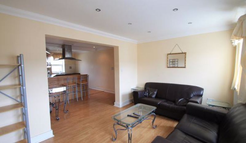 Property photo 2 of 8 Photo 8