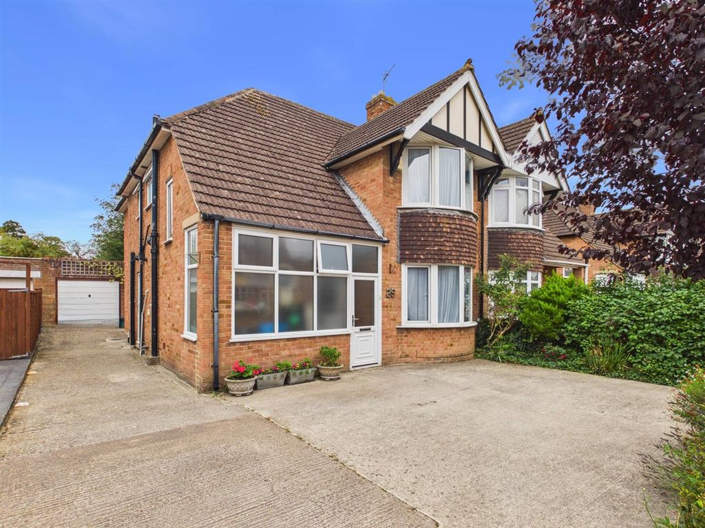 Property photo 1 of 23