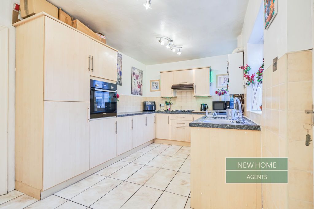 Property photo 3 of 25 Photo 19