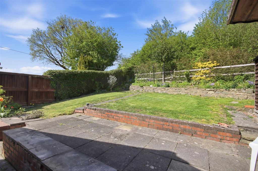 Property photo 3 of 13