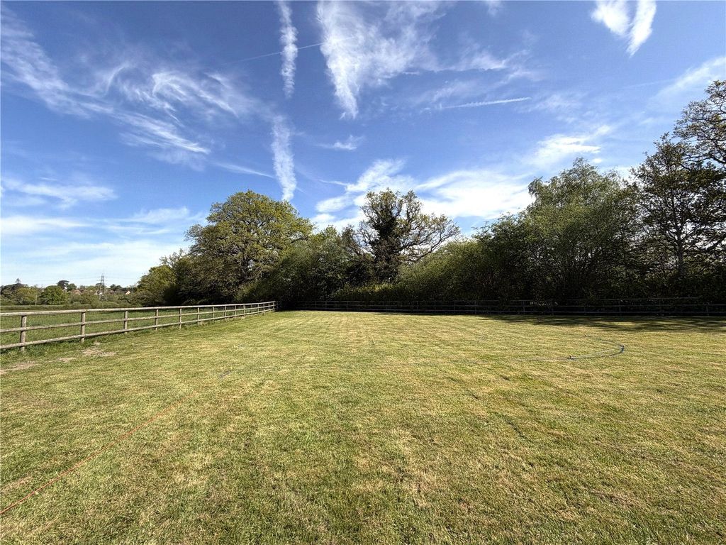 Property photo 2 of 8 Picture No. 38