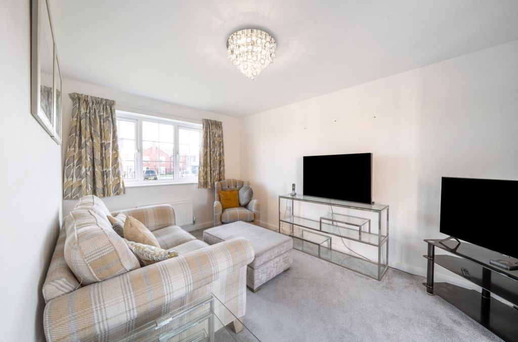 Property photo 2 of 9 1225094 (2)