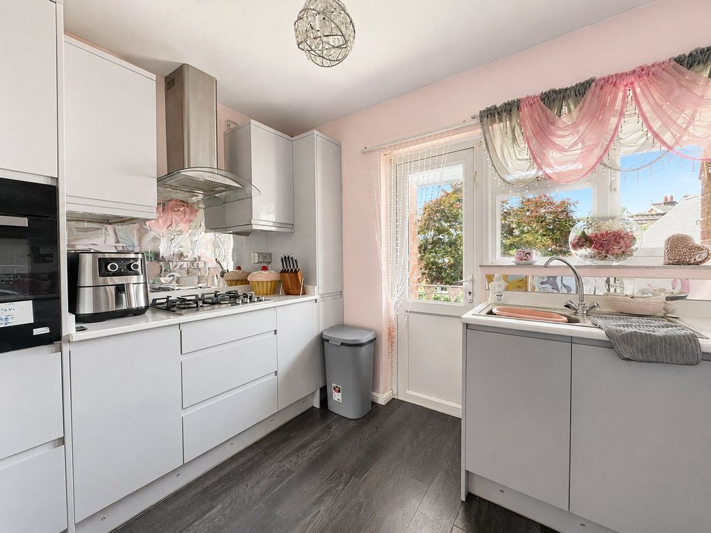 Property photo 3 of 11 Picture No. 67