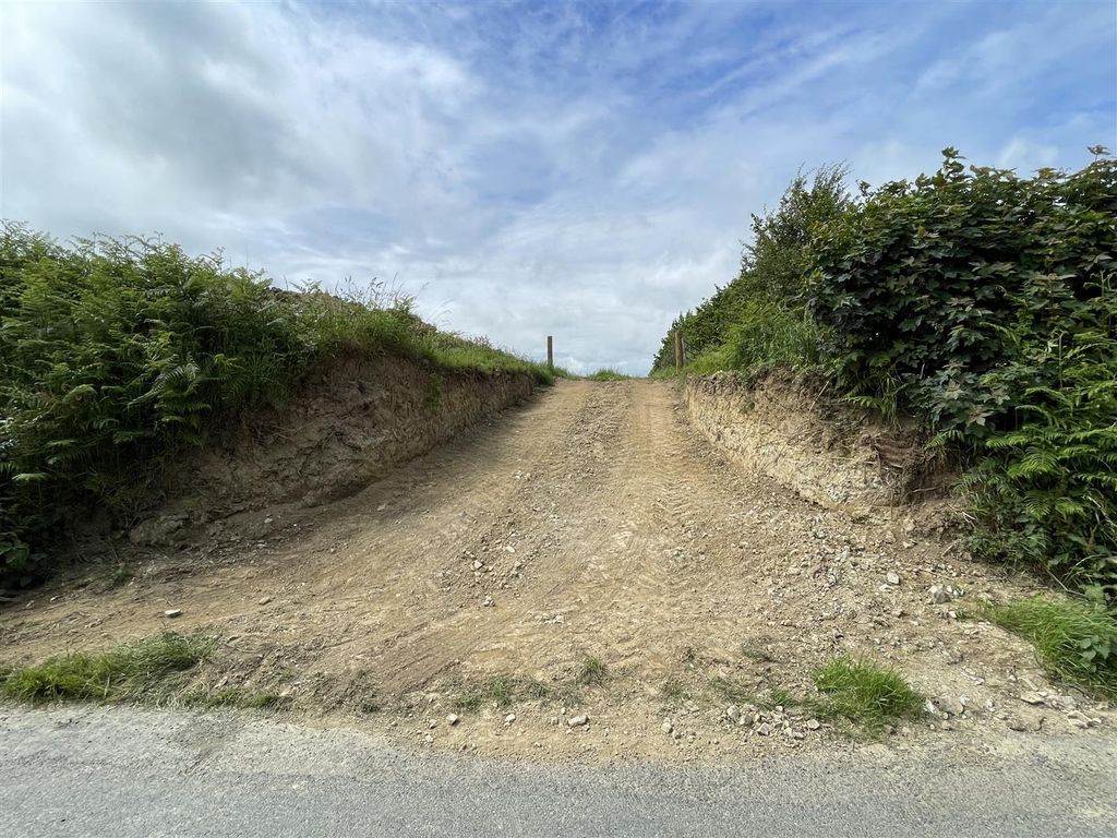 Property photo 3 of 6 Img_0606.Jpg